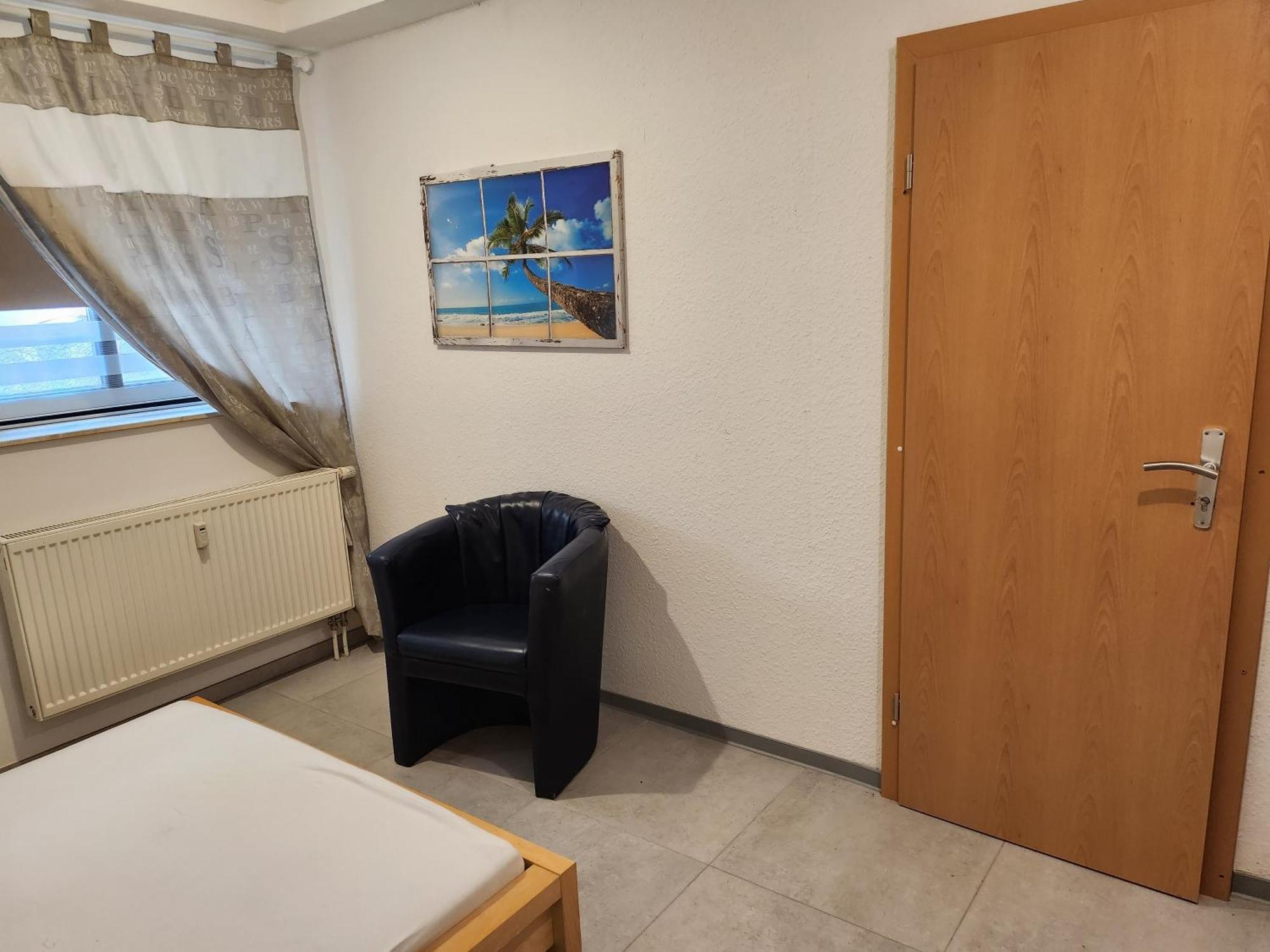 Halle, Top -Preise, 79 Qm Sd Fewo, Eg, Wahlweise Mit 1- 3 Dz, Tv Lounge, Kueche, Bad Wc Einfach Und Gut, Langzeitmieter Vb Preise Halle  Exterior foto